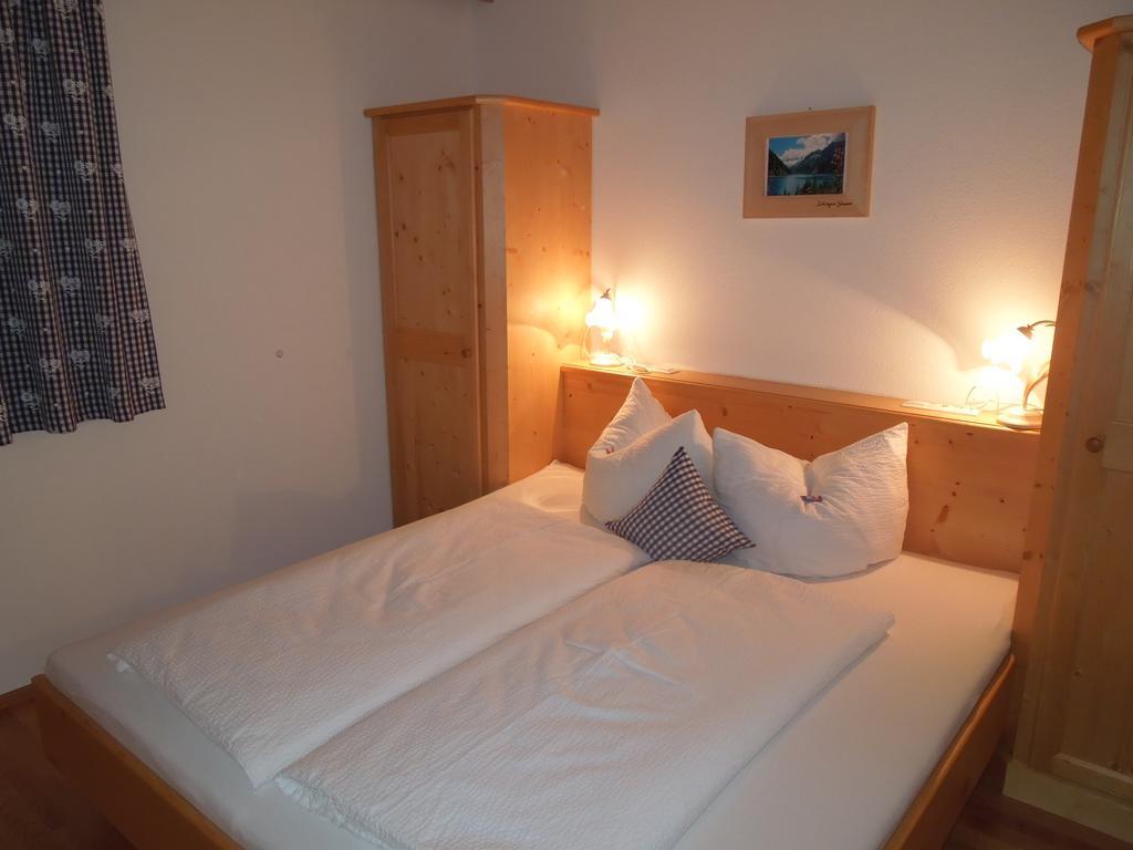 Haus Panoramablick Appartement Zellberg Buitenkant foto