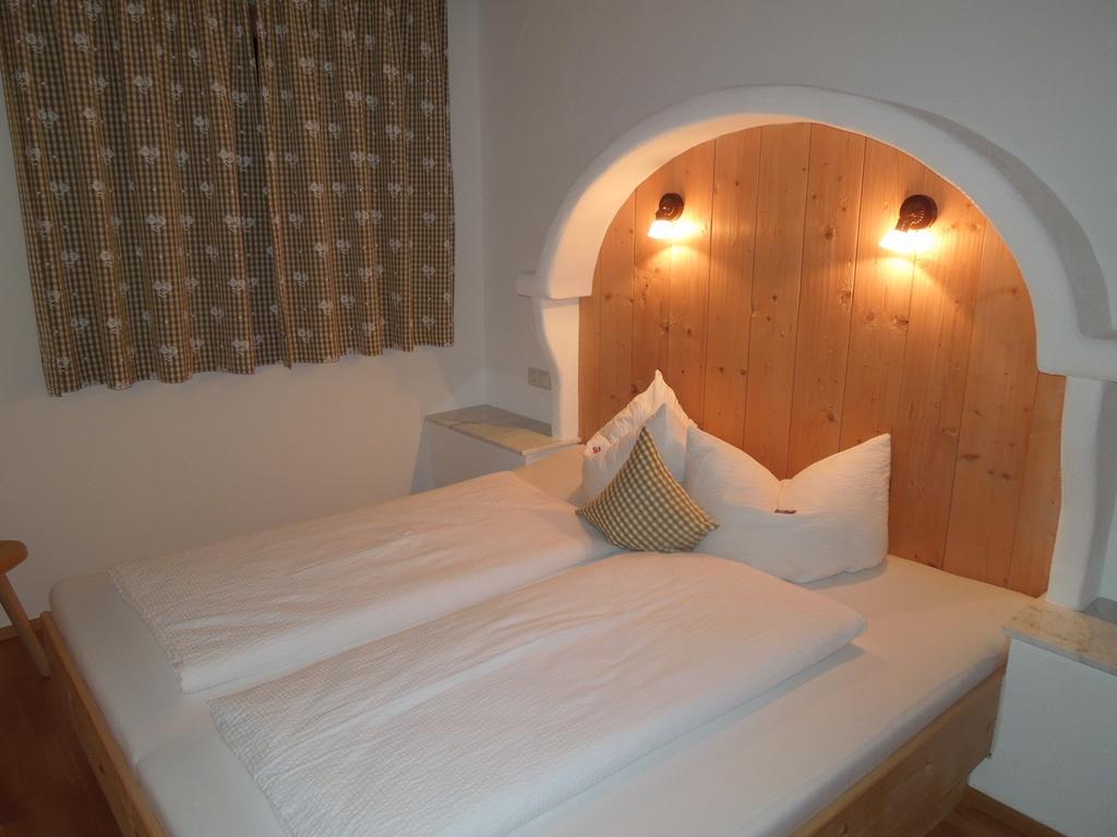 Haus Panoramablick Appartement Zellberg Buitenkant foto