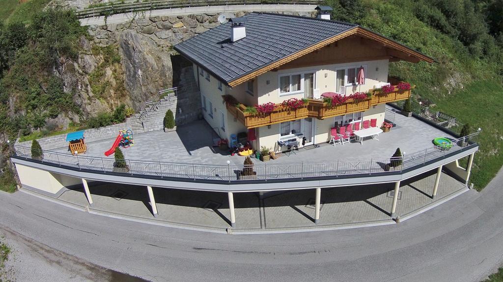Haus Panoramablick Appartement Zellberg Buitenkant foto
