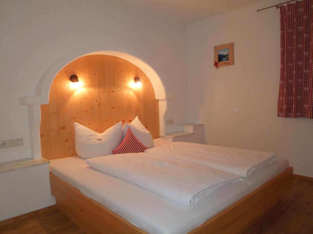 Haus Panoramablick Appartement Zellberg Buitenkant foto